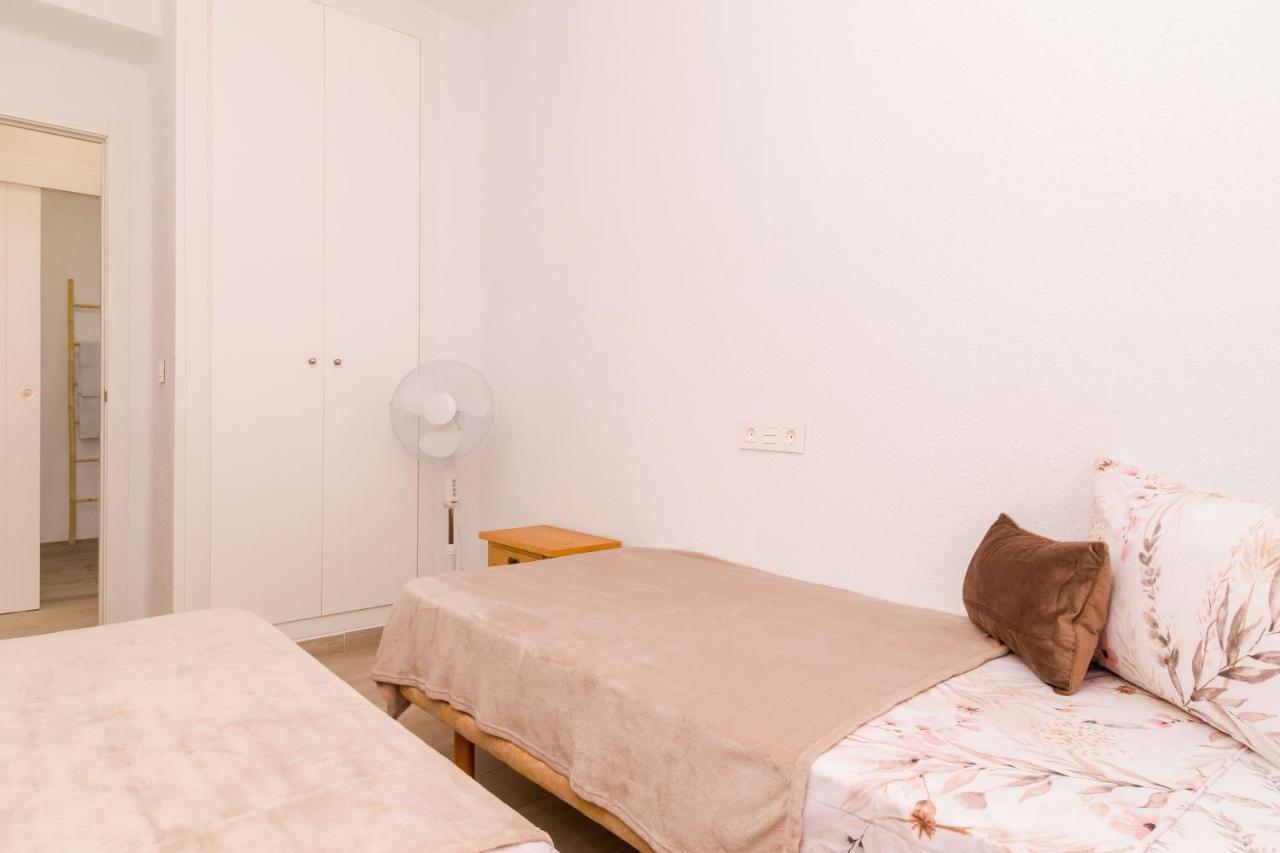 Bergantin Del Mar Apartment Torrevieja Exterior photo